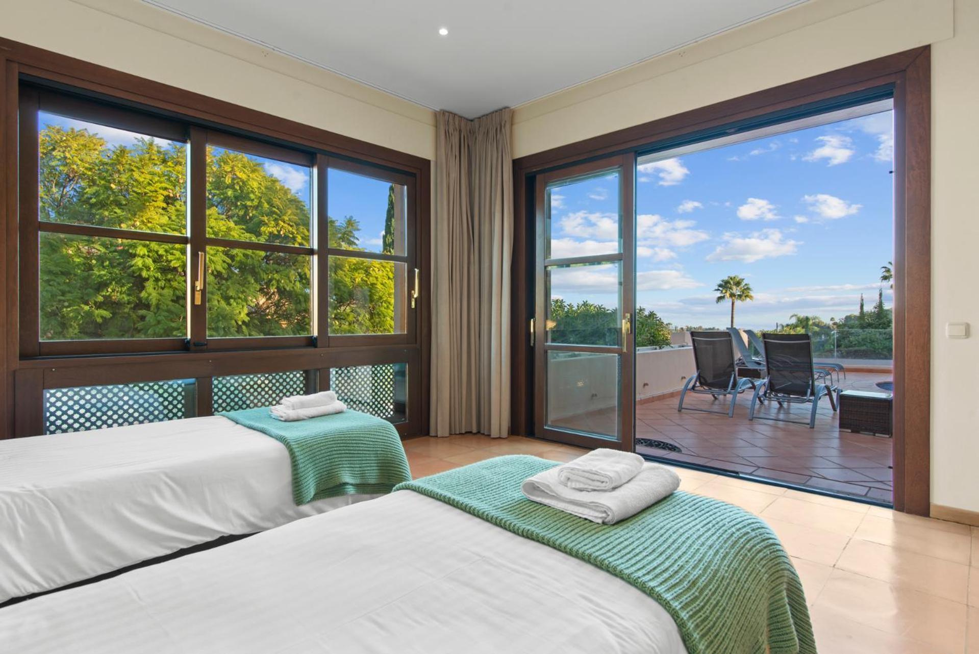 Luxury Villa Robledal By Mabiente - Views Of The Sea And The Golf Course Marbella Zewnętrze zdjęcie