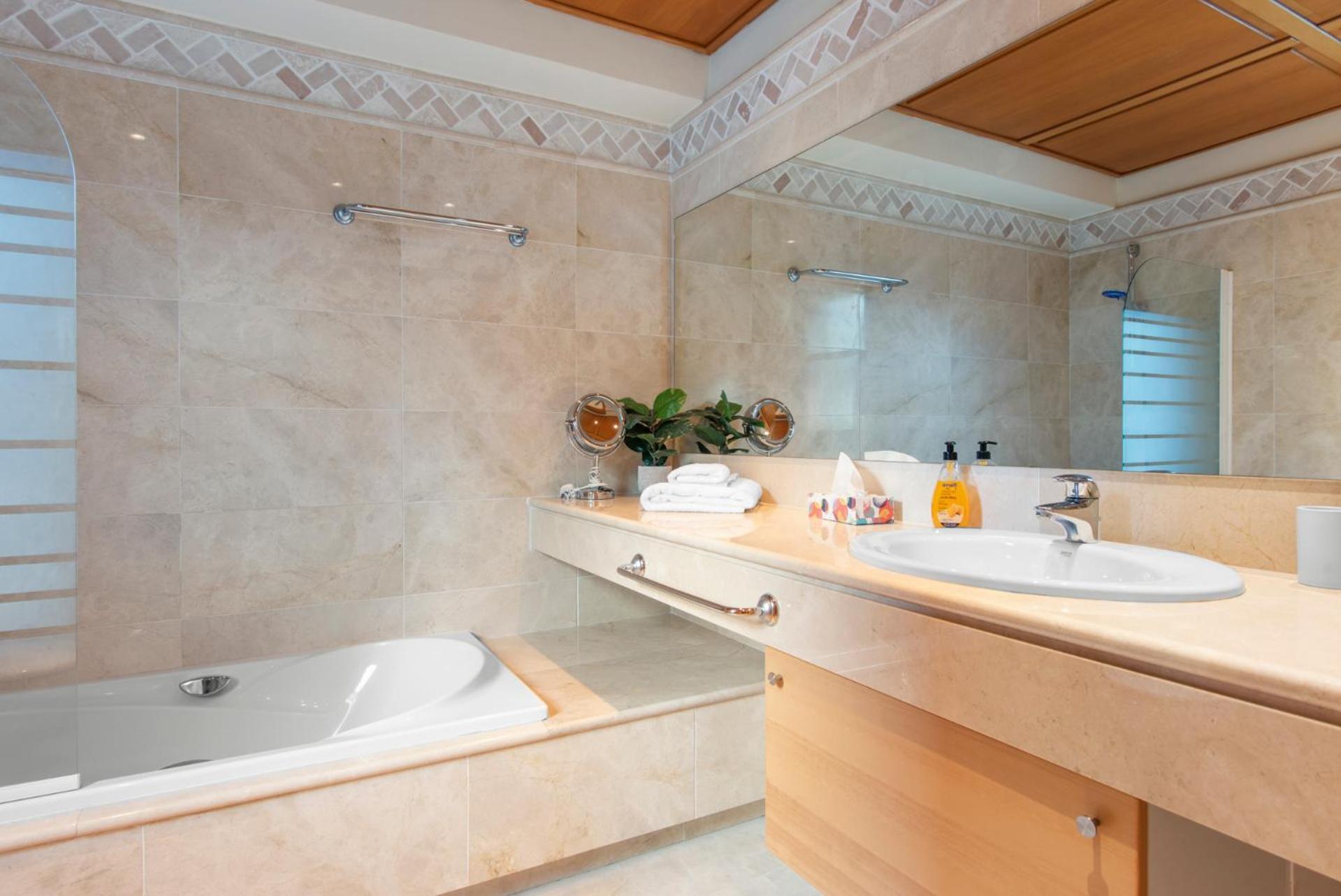Luxury Villa Robledal By Mabiente - Views Of The Sea And The Golf Course Marbella Zewnętrze zdjęcie